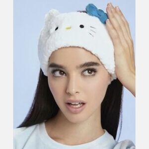 Hello Kitty Forever 21 NWT Blue Angel Headband Earmuff Makeup Band